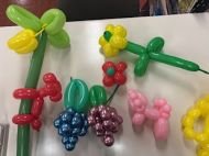 やさしいバルーンアートの教室風景・作品